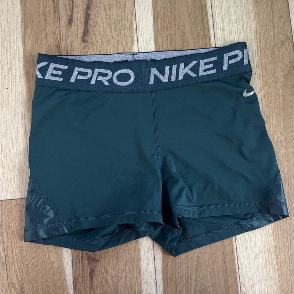 Nike Pro set - Picture 4 of 9